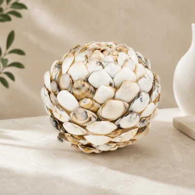 Suspension en coquillages naturels &laquo; Brise Marine &raquo;